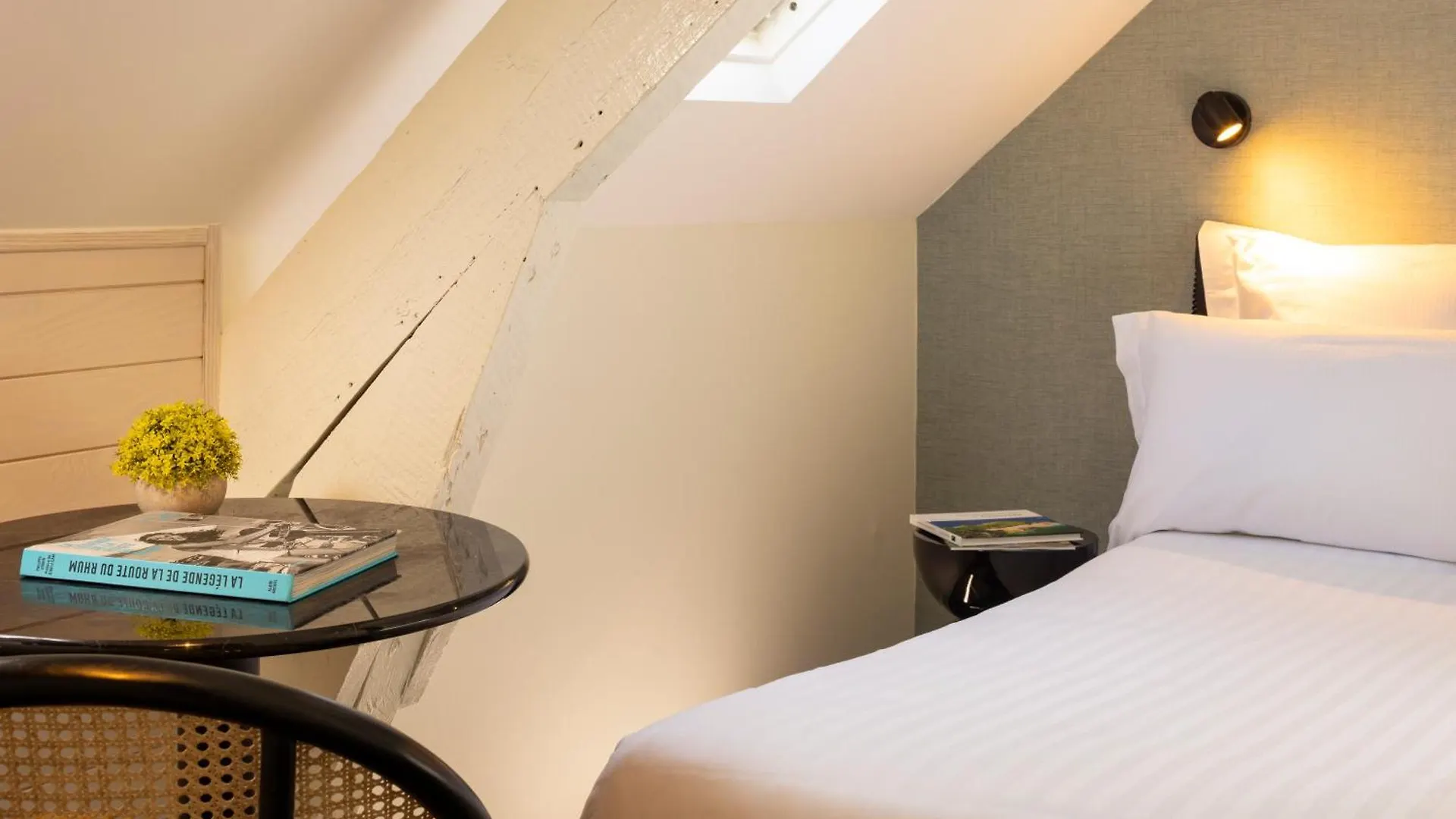 Hotel Le Nautilus Saint-Malo 2*,
